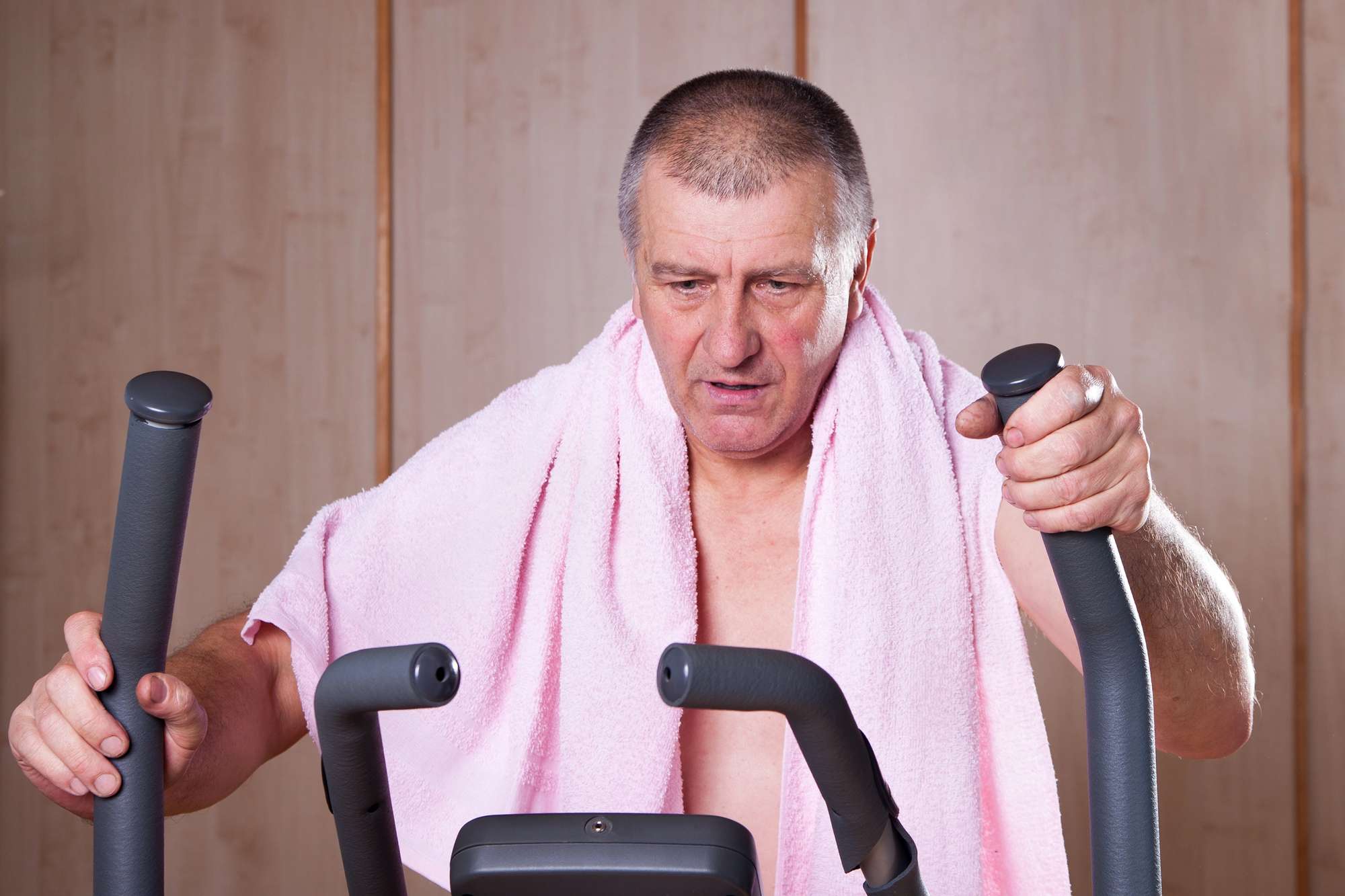 Fitnessstudio Cross Trainer
